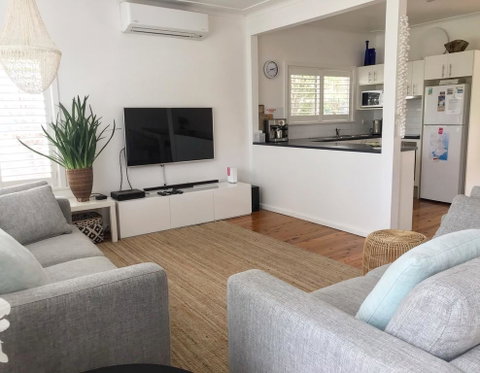 The Seaside Beachhouse Mollymook - Accommodation QLD 2