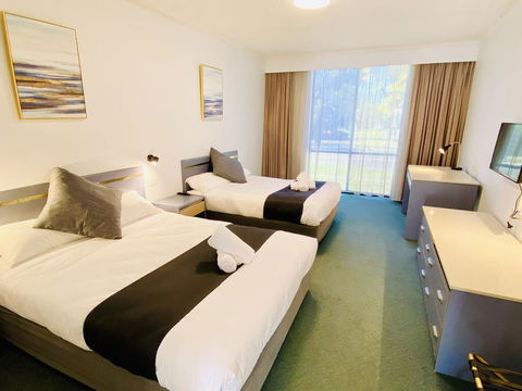 The Select Inn Penrith - Accommodation QLD 1