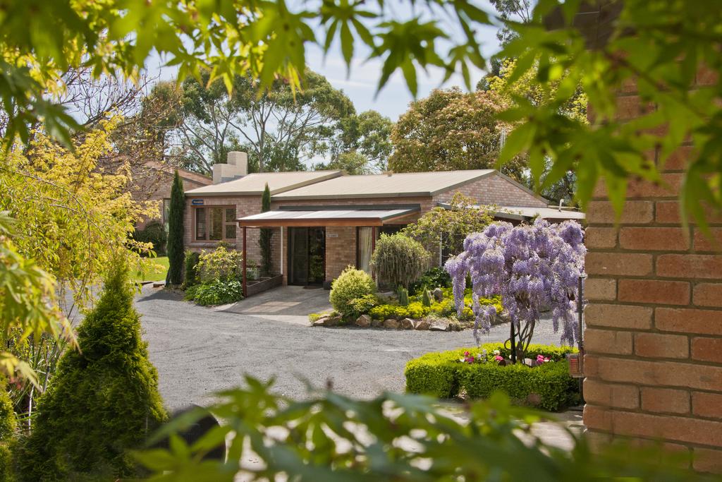 Wayatinah TAS Accommodation QLD