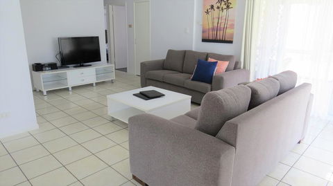 The Shores Holiday Apartments - Accommodation QLD 1