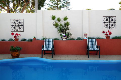 The Spanish Retreat And BnB - 24 Hrs - Accommodation QLD 3