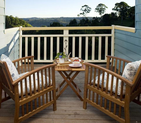 The Spotted Chook And Amelie's Petite Maison - Accommodation QLD 2