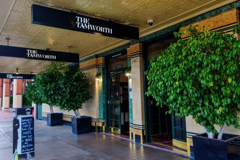 The Tamworth Hotel - Accommodation QLD 0