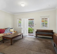 THE TEACHERS COTTAGE - Accommodation QLD
