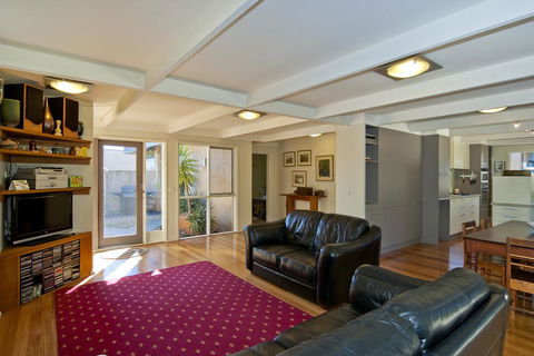 The Terrace Grove - Accommodation QLD 3
