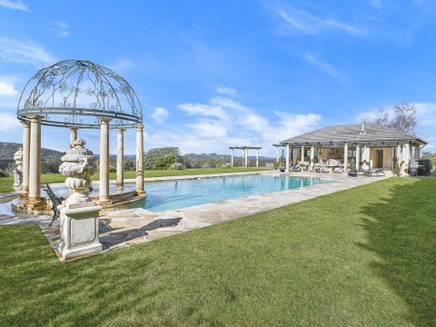The Villa @ Linden Hall Highlands Luxury - Accommodation QLD 3