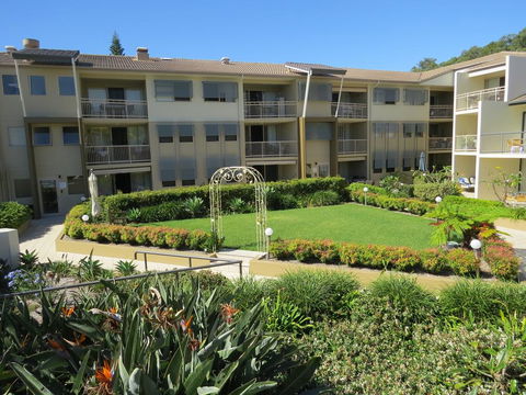 The Village At Burleigh - Accommodation QLD 3