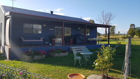 The Wattle Lodge - Accommodation QLD 3