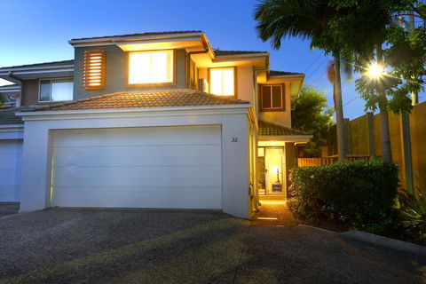 Theme Park HolidayTownhouse - Accommodation QLD 0