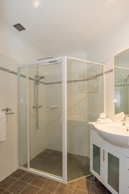 Thriving City Location, Dining Hub - Accommodation QLD 3