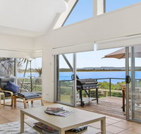 Tilbury Breeze - ocean views comfort and style - Accommodation QLD