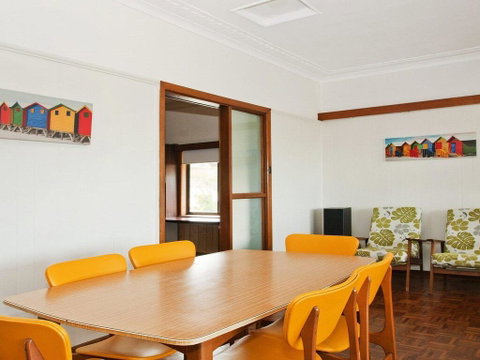 Time To Unwind - Old Style Charm - Accommodation QLD 2