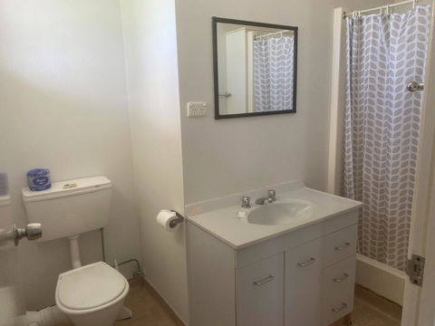 Tin Can Bay Budget Accommodation - Accommodation QLD 2