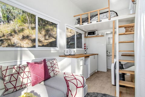 Tiny St Albans - Accommodation QLD 2