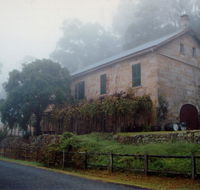 Tizzana Winery Bed and Breakfast - Accommodation QLD