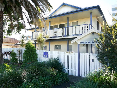 Tokelau Townhouse 1 - Accommodation QLD 0