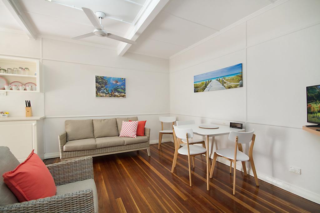  Accommodation QLD