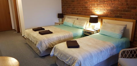 Tooleybuc Club Motor Inn - Accommodation QLD 1