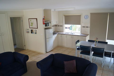Tooleybuc River Retreat Villas - Accommodation QLD 1