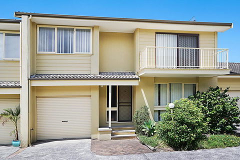 Toowoon Bay Townhouse, Unit 6 - Accommodation QLD 0