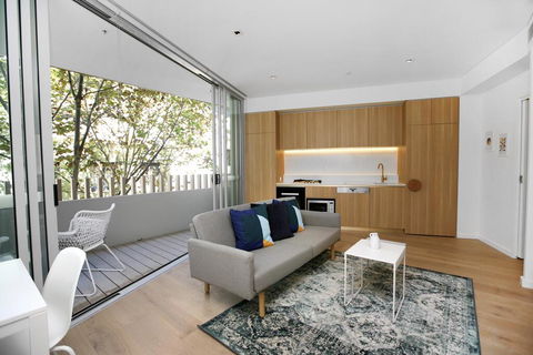 Top Notch 1 Bedroom 201 CALIBRE - Accommodation QLD 0