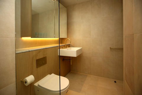 Top Notch 1 Bedroom 201 CALIBRE - Accommodation QLD 3