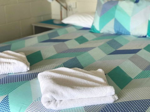 Top Spot Motel - Accommodation QLD 2