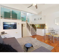 Top Floor Apartment Steps To Darling Harbour  ICC - Accommodation QLD
