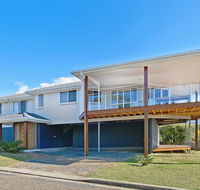 TOPVIEWS - 15Second Av BH - Accommodation QLD