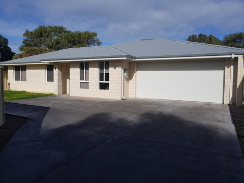 Towncrackers Guest House - Accommodation QLD 0
