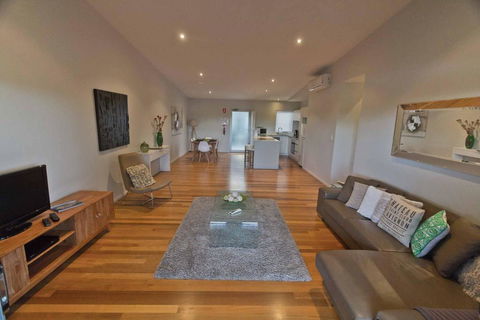 Townview 7 - Accommodation QLD 0