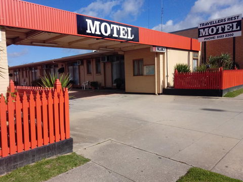Travellers Rest Motel - Accommodation QLD 2