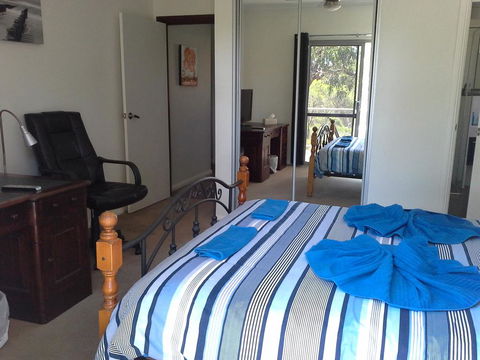 Tree Lodge - Accommodation QLD 2