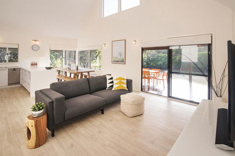 Treehaus - Accommodation QLD 0