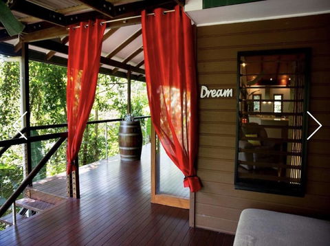 Treetops Retreat Cairns - Accommodation QLD 2