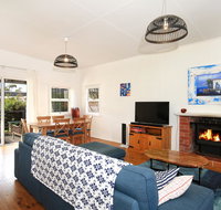 Triangulo  Culburra - Pet Friendly - 2 Mins to Beach - Accommodation QLD