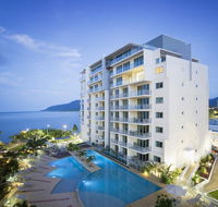 Trilogy On The Esplanade. Room with a view - Accommodation QLD