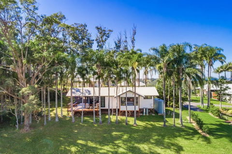 Triloka Lodges - Accommodation QLD 0