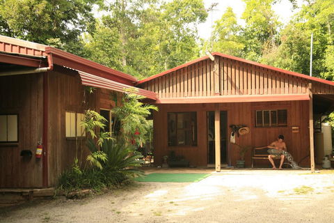 Tropical Bliss Bed And Breakfast - Accommodation QLD 0