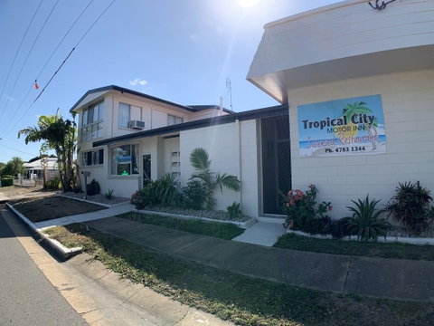 Tropical City Motor Inn - Accommodation QLD 0