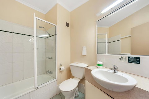 Tropical Queenslander - Accommodation QLD 1