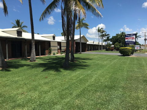 True Blue Motor Inn - Accommodation QLD 3