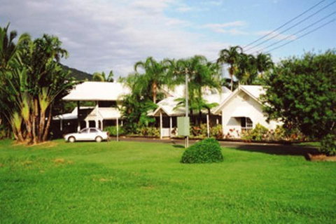 Tully Motel - Accommodation QLD 0