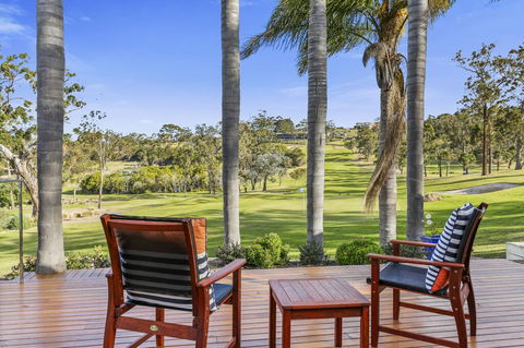 Tura Beach Golf Stays - Accommodation QLD 2