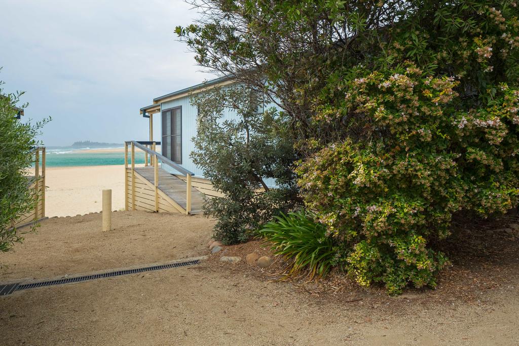 Tomakin NSW Accommodation QLD