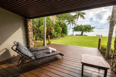 Turtle Cove Beach Resort - Adults Only LGBTQIA & Allies - Accommodation QLD 2