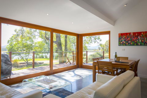Two Doors - Accommodation QLD 1