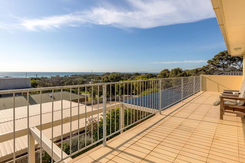 Tyrone Beach Retreat, VIEWS - Accommodation QLD 0