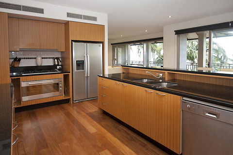 U 12 Santai - Accommodation QLD 2