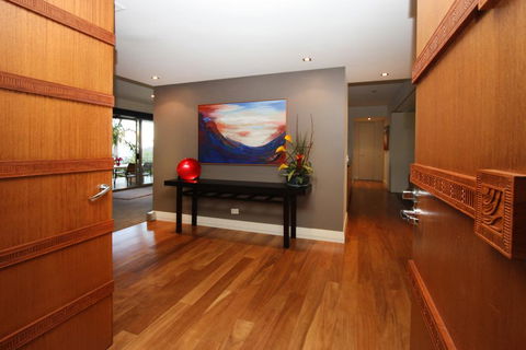 U 12 Santai - Accommodation QLD 3